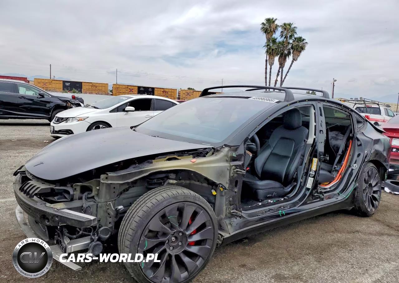 2021 Tesla Model 3 – zdjęcie 1 z 13