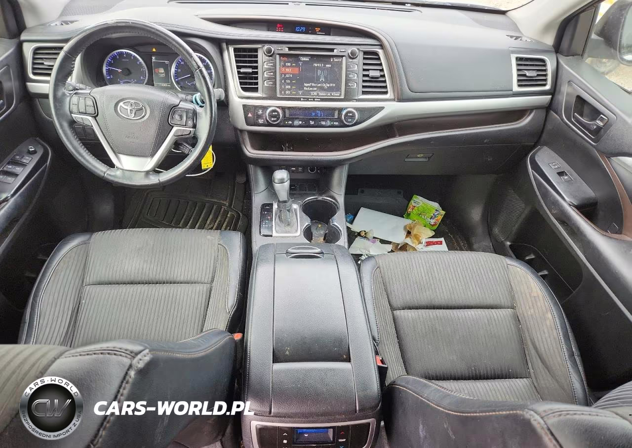 2019 Toyota Highlander Le Plus VIN:5TDZZRFH3KS293438 - 8