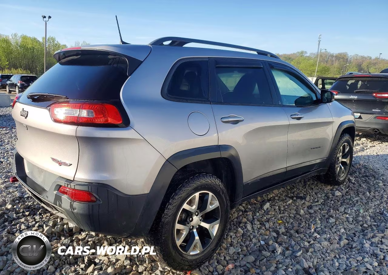 2018 Jeep Cherokee Trailhawk VIN:1C4PJMBX3JD619991 - 3