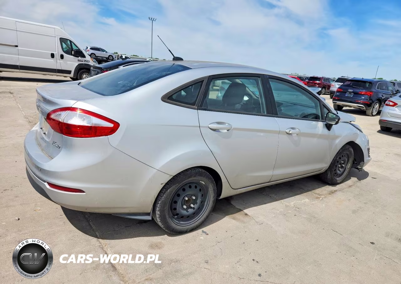 2015 Ford Fiesta S VIN:3FADP4AJ6FM123339 - 3