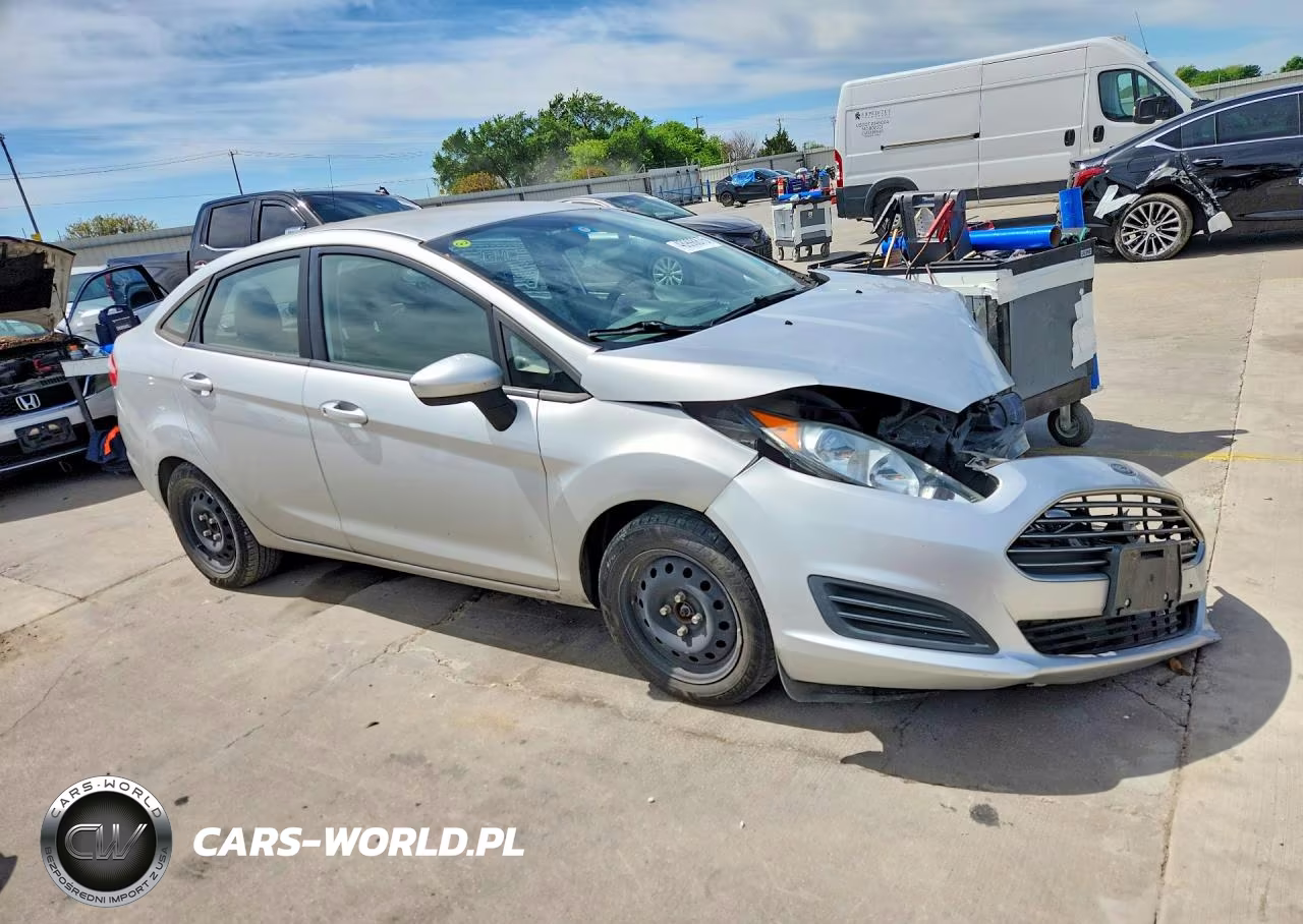 2015 Ford Fiesta S VIN:3FADP4AJ6FM123339 - 4