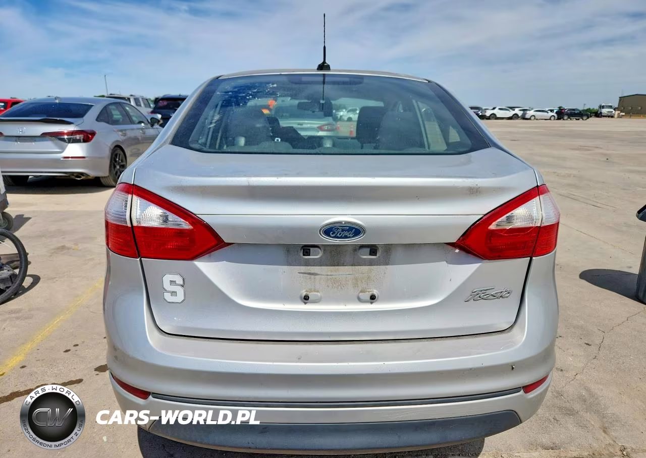 2015 Ford Fiesta S VIN:3FADP4AJ6FM123339 - 6