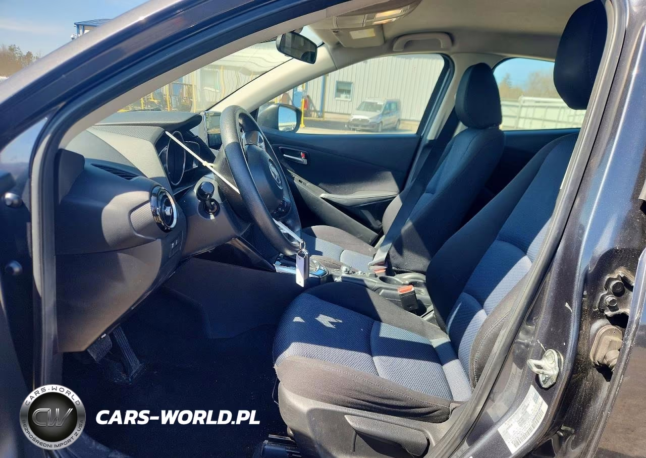 2016 Scion Ia Base VIN:3MYDLBZV5GY113818 - 7