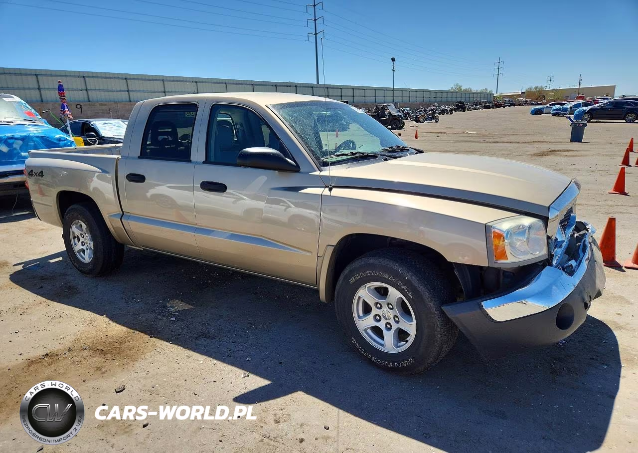2005 Dodge Dakota Quad Slt VIN:1D7HW48N25S212313 - 4
