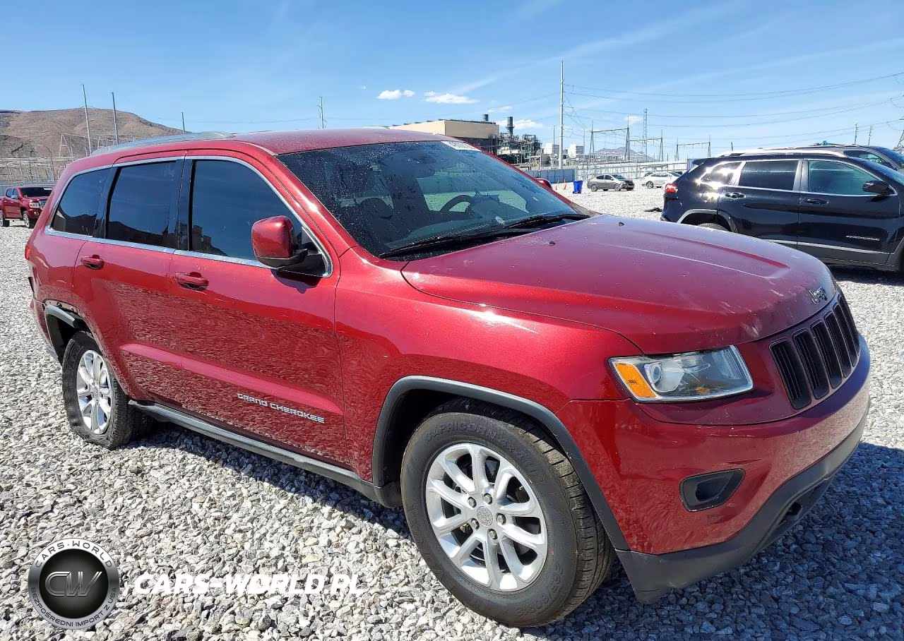 2014 Jeep Grand Cherokee Laredo VIN:1C4RJFAG3EC565979 - 4