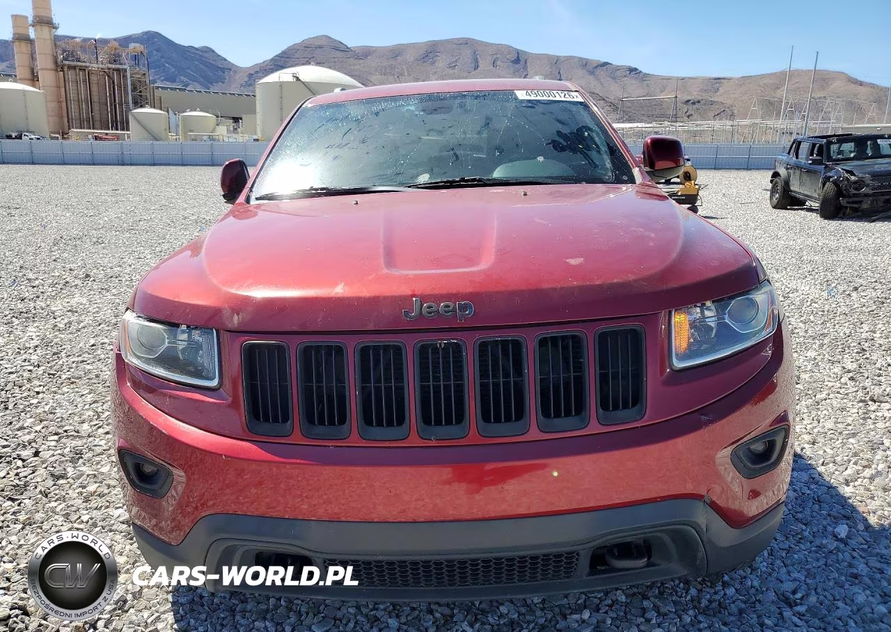 2014 Jeep Grand Cherokee Laredo VIN:1C4RJFAG3EC565979 - 5