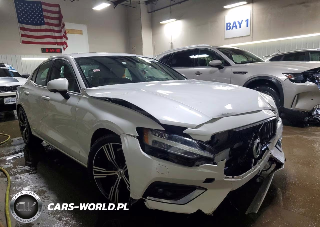 2019 Volvo S60 T6 Inscription VIN:7JRA22TL9KG015365 - 4