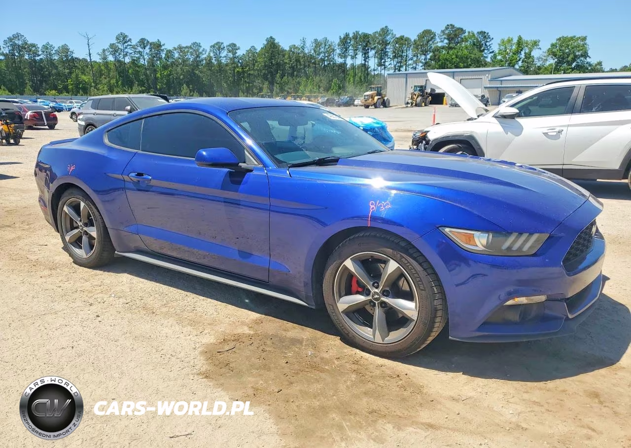 2015 Ford Mustang VIN:1FA6P8TH4F5361058 - 4