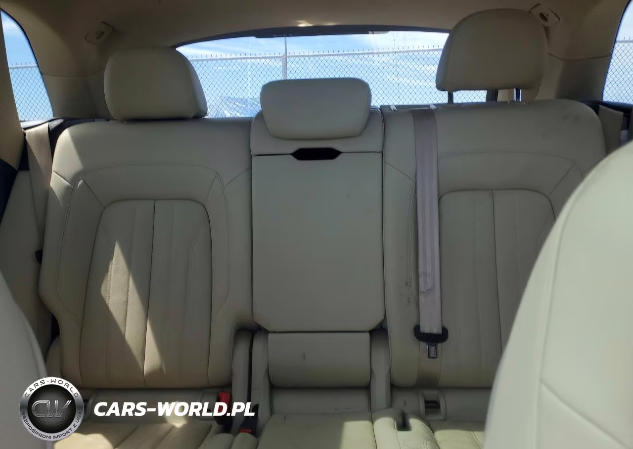 2019 Audi Q5 Premium Plus VIN:WA1BNAFY6K2107262 - 10