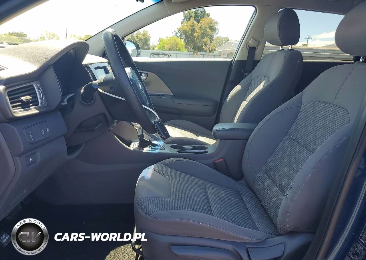 2018 Kia Niro Lx VIN:KNDCB3LC1J5210657 - 7