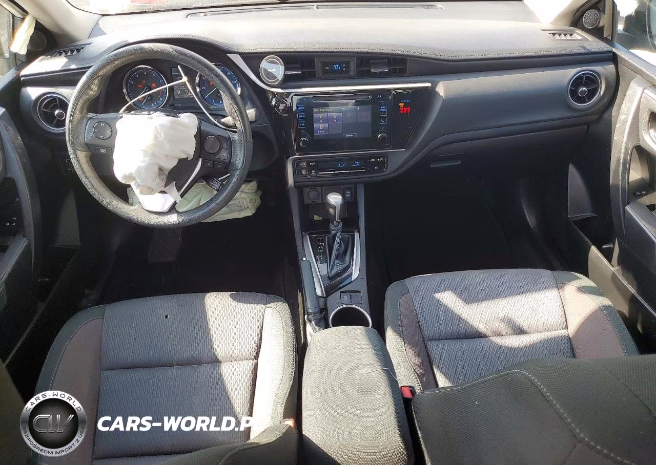 2018 Toyota Corolla Le VIN:5YFBURHE5JP855625 - 8