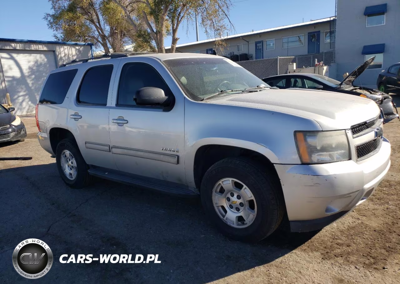 2011 Chevrolet Tahoe K1500 Lt VIN:1GNSKBE05BR381549 - 4