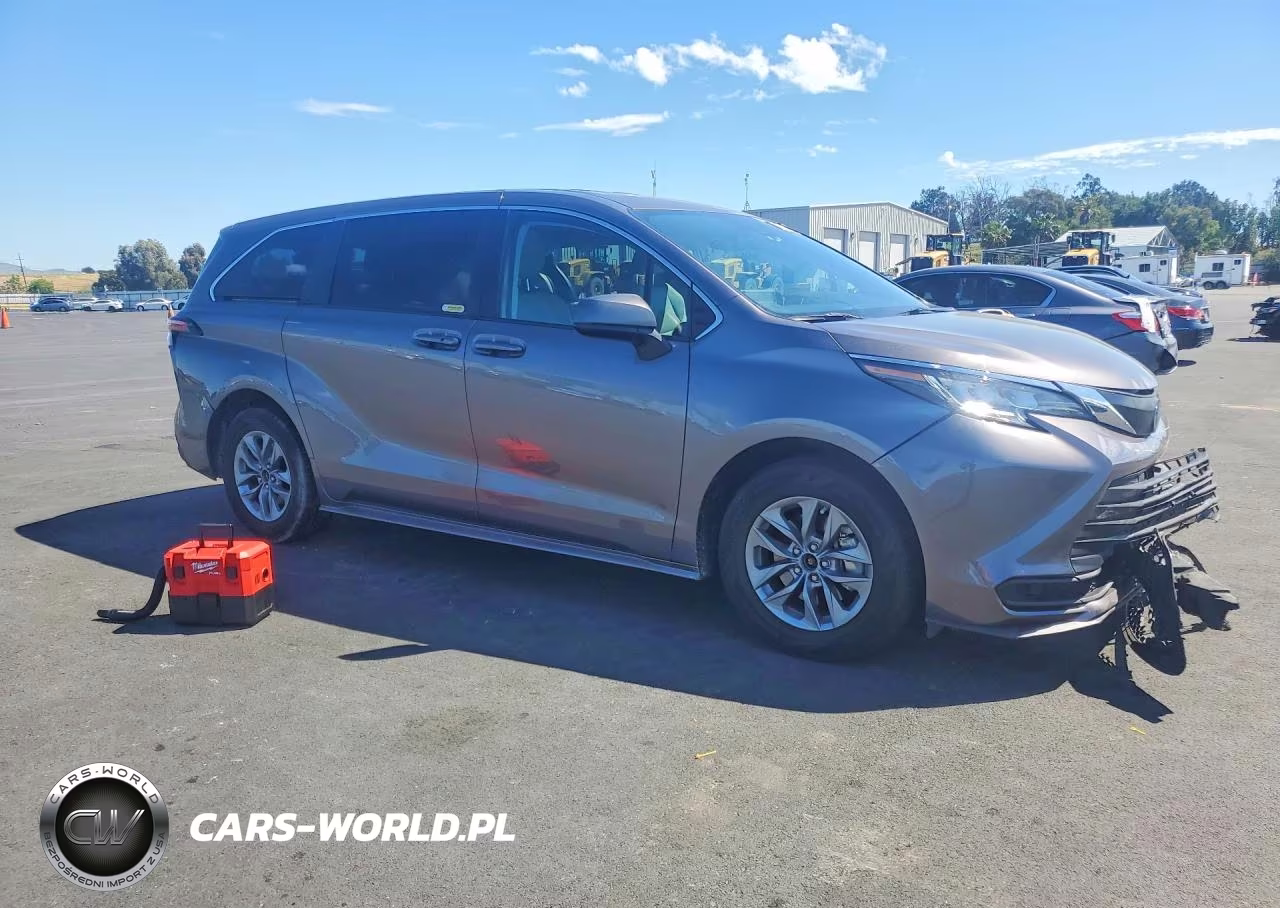 2022 Toyota Sienna Le VIN:5TDKRKEC0NS101718 - 4