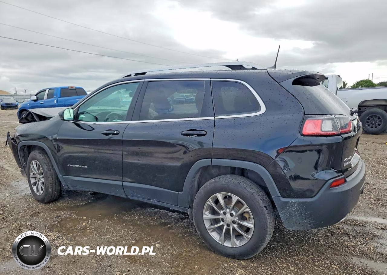 2019 Jeep Cherokee Latitude Plus VIN:1C4PJMLX1KD114225 - 2