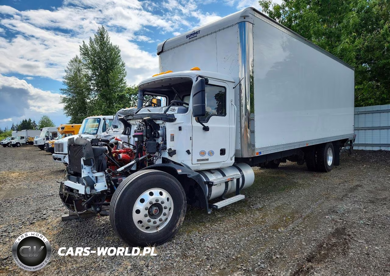 2025 Mack Md Box Truck