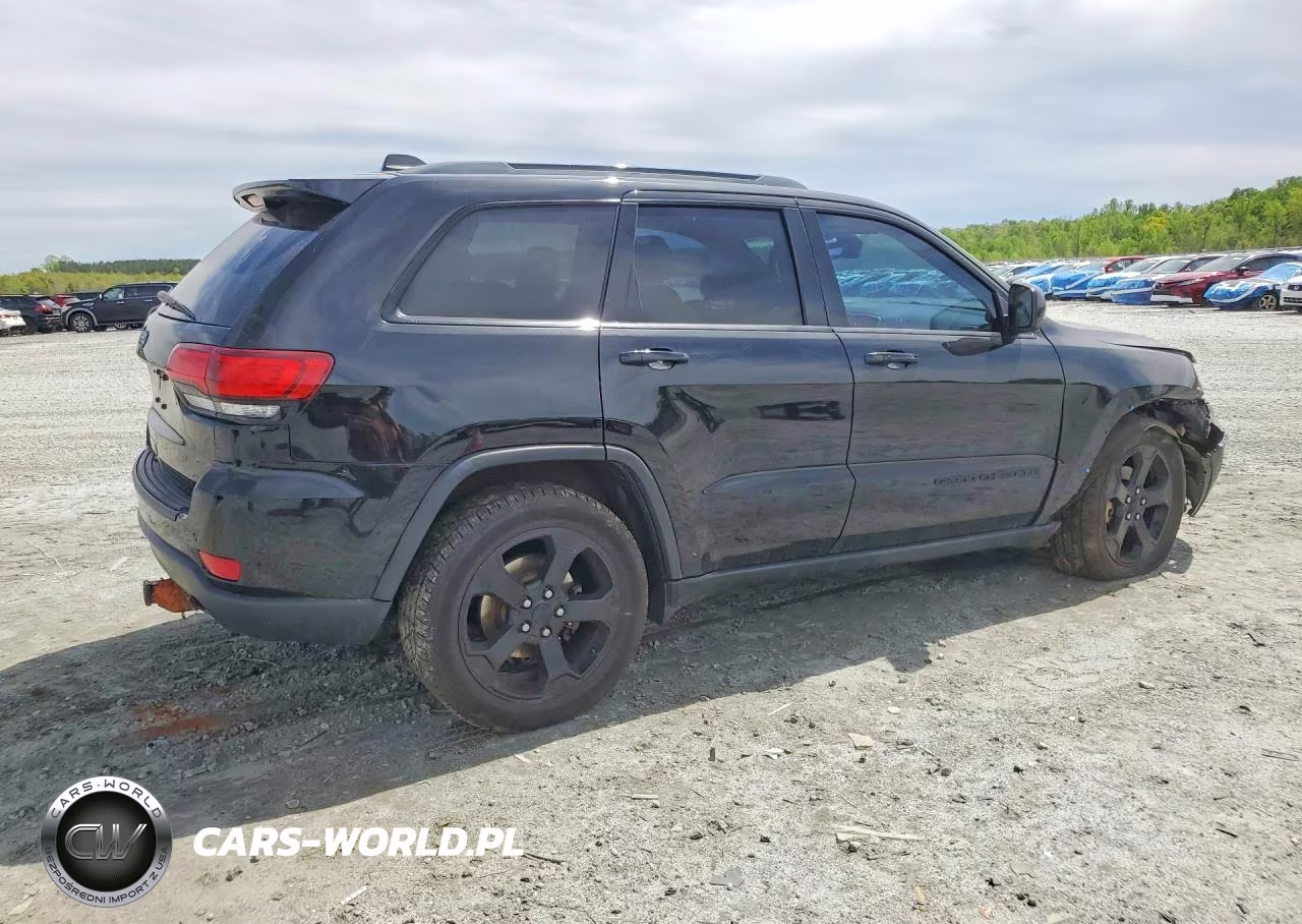 2018 Jeep Grand Cherokee Laredo VIN:1C4RJFAG1JC448654 - 3