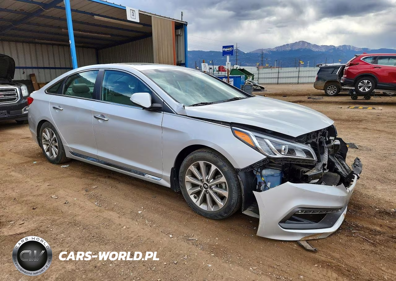 2017 Hyundai Sonata Limited VIN:5NPE34AF9HH454429 - 4