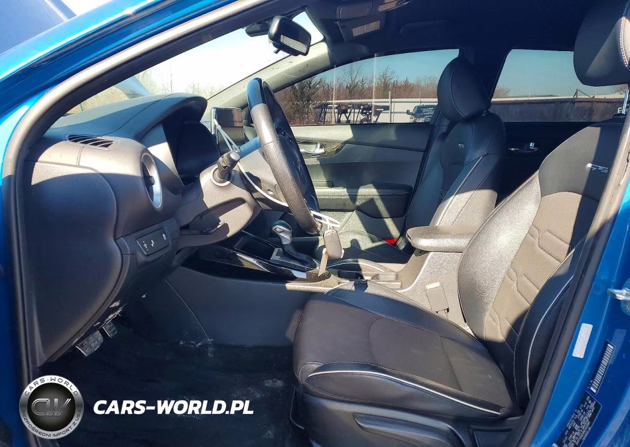 2022 Kia Forte Gt-Line VIN:3KPF54AD9NE440981 - 7