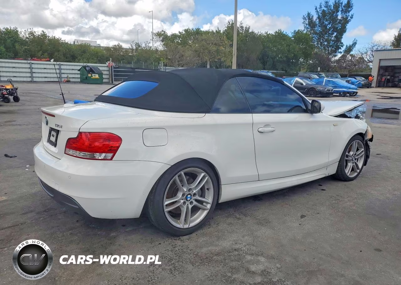 2011 BMW 135 I VIN:WBAUN7C56BVM25230 - 3