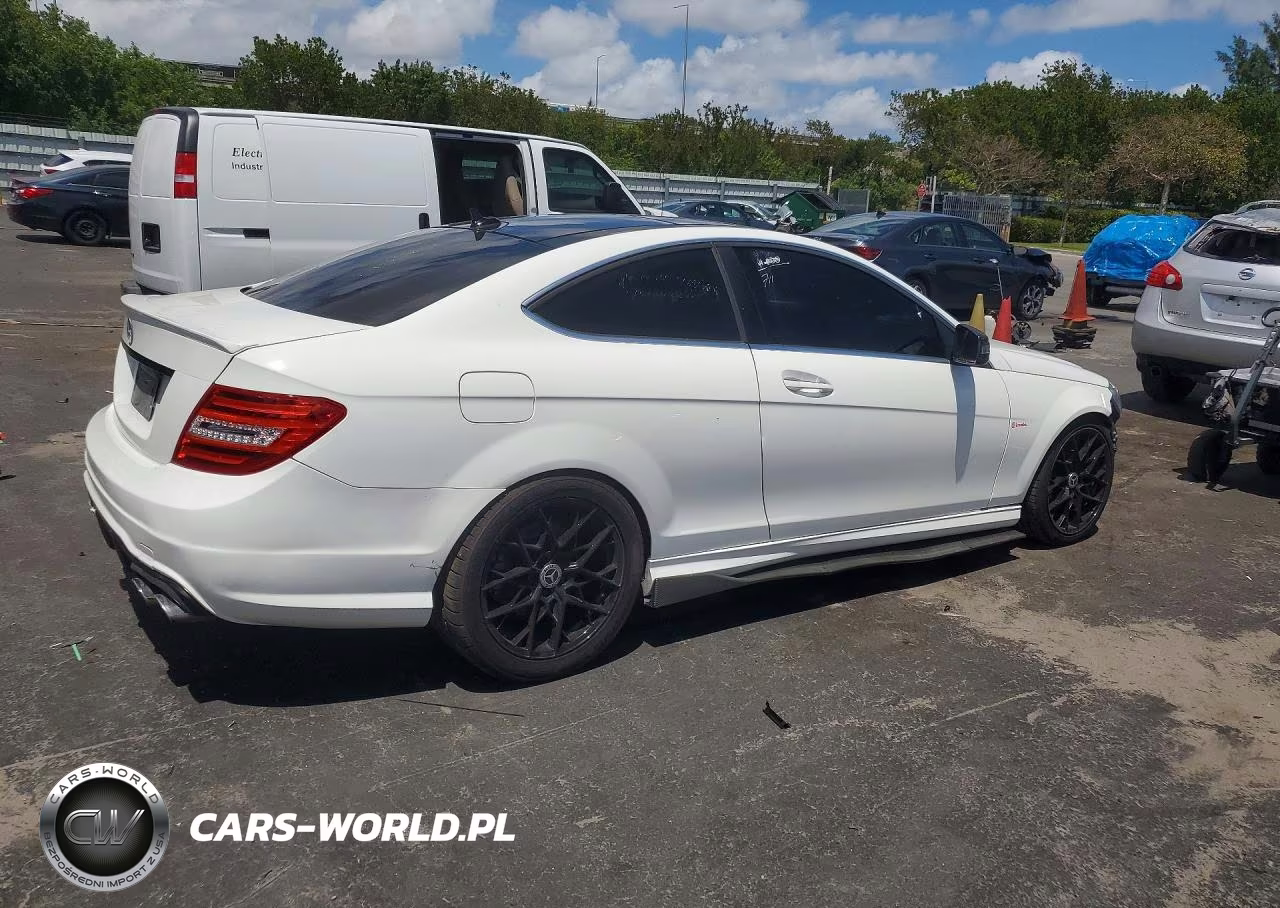 2014 Mercedes-Benz C 350 VIN:WDDGJ5HB1EG167681 - 3