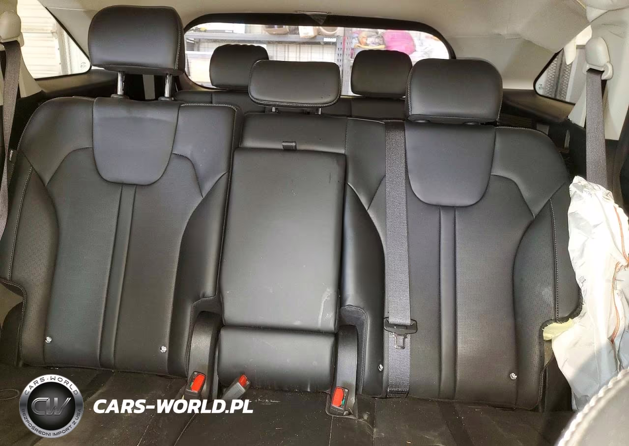 2025 Kia Sorento S VIN:5XYRL4JC7SG361978 - 10