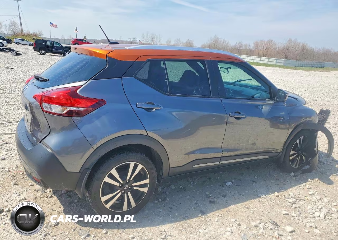 2019 Nissan Kicks S VIN:3N1CP5CU9KL532313 - 3