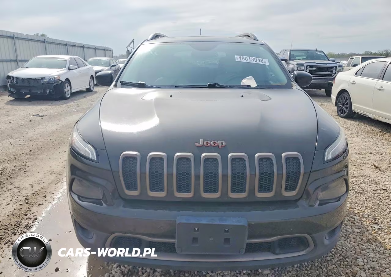 2016 Jeep Cherokee Latitude VIN:1C4PJMCB1GW300539 - 5