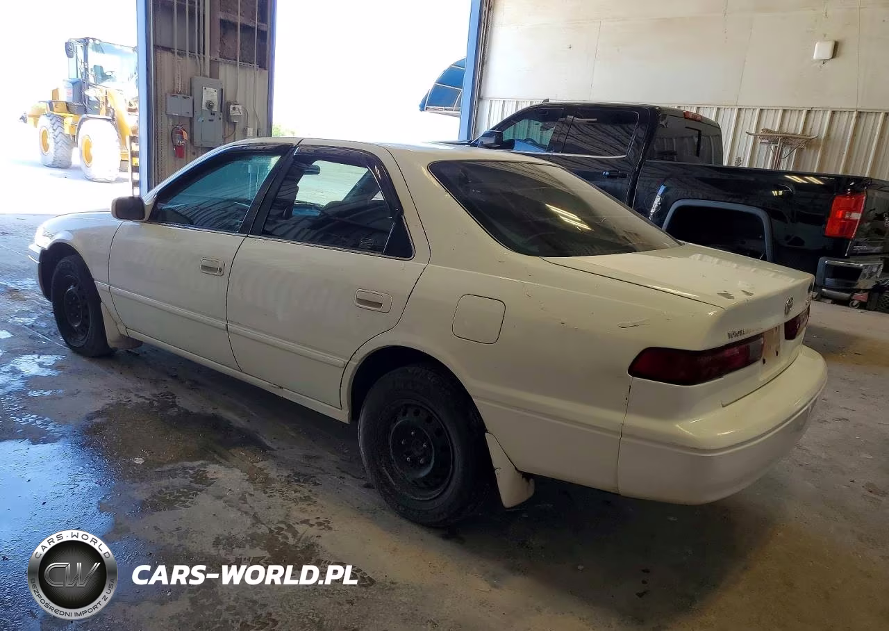 1999 Toyota Camry Le VIN:4T1BG22K8XU916468 - 2