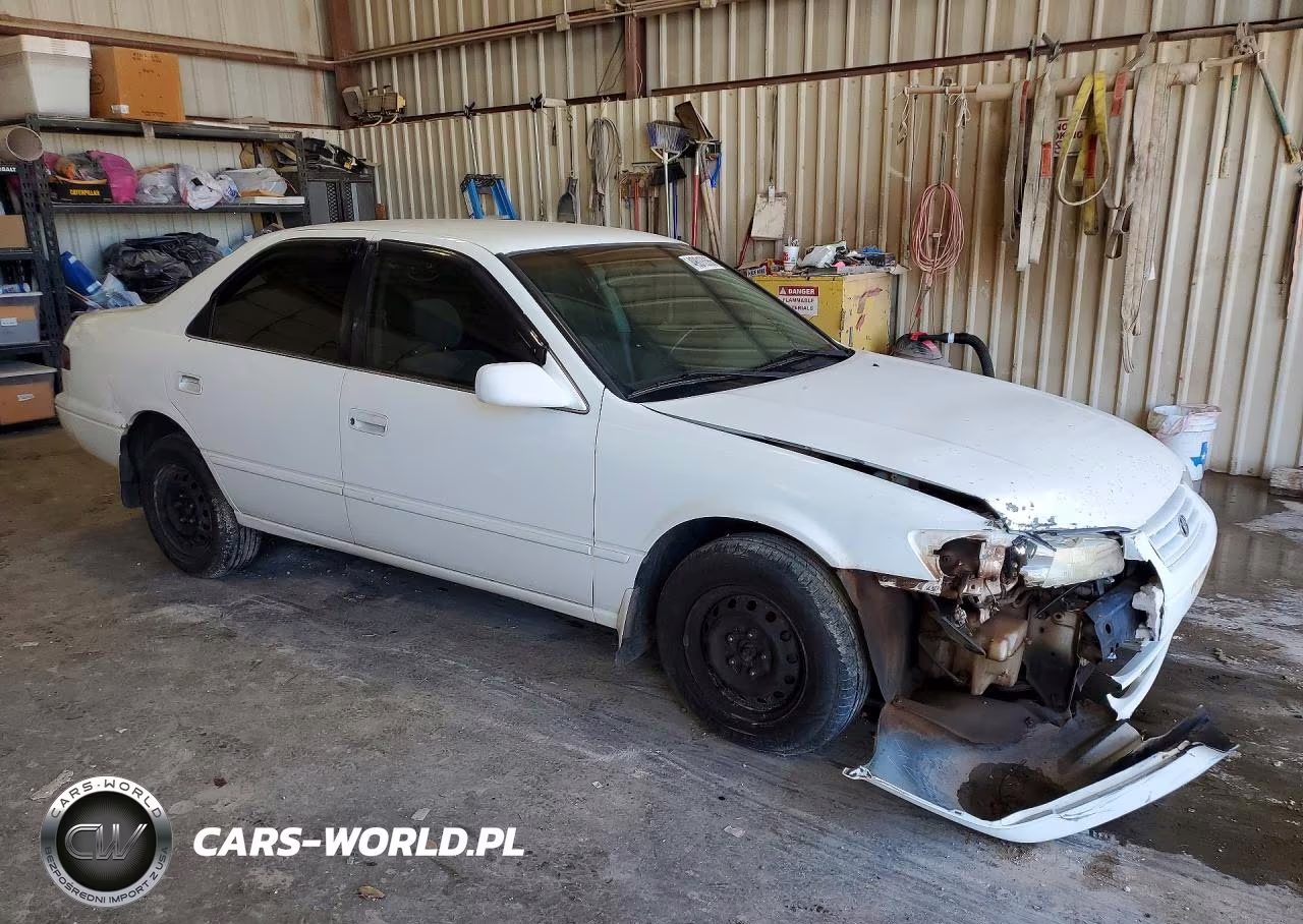 1999 Toyota Camry Le VIN:4T1BG22K8XU916468 - 4