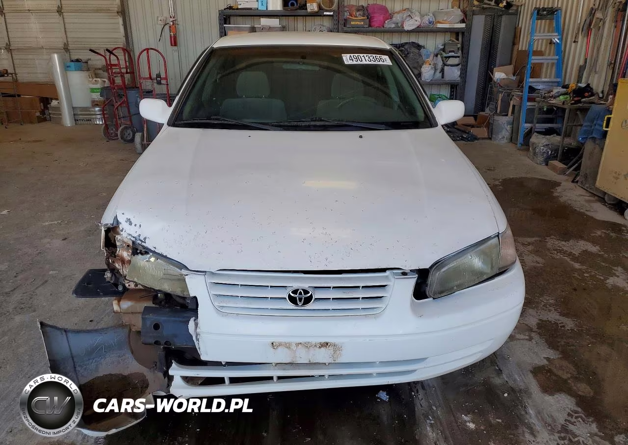 1999 Toyota Camry Le VIN:4T1BG22K8XU916468 - 5