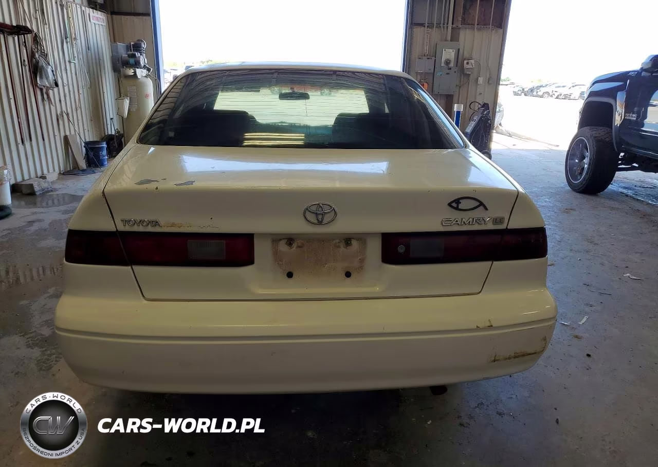 1999 Toyota Camry Le VIN:4T1BG22K8XU916468 - 6