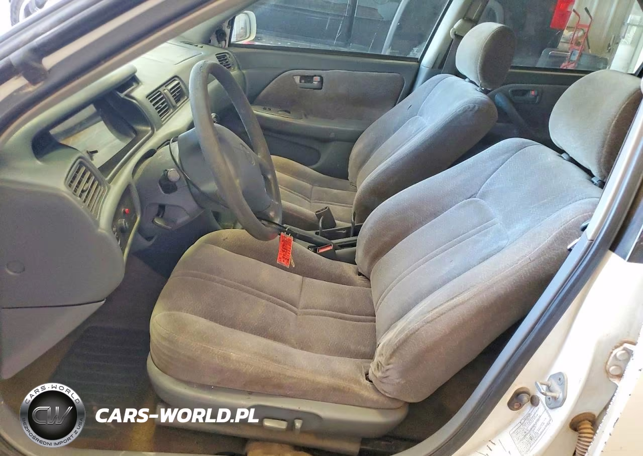 1999 Toyota Camry Le VIN:4T1BG22K8XU916468 - 7
