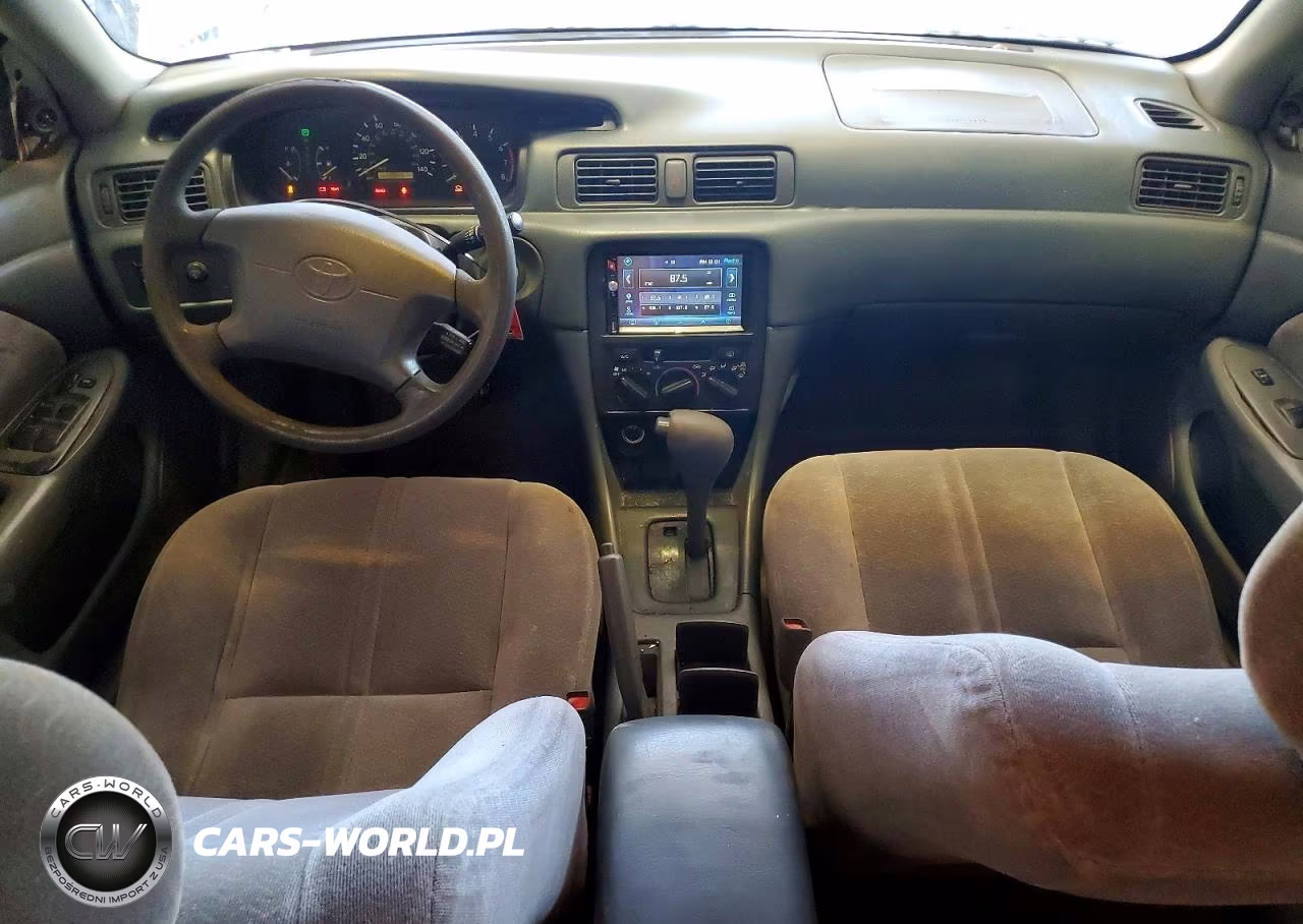 1999 Toyota Camry Le VIN:4T1BG22K8XU916468 - 8