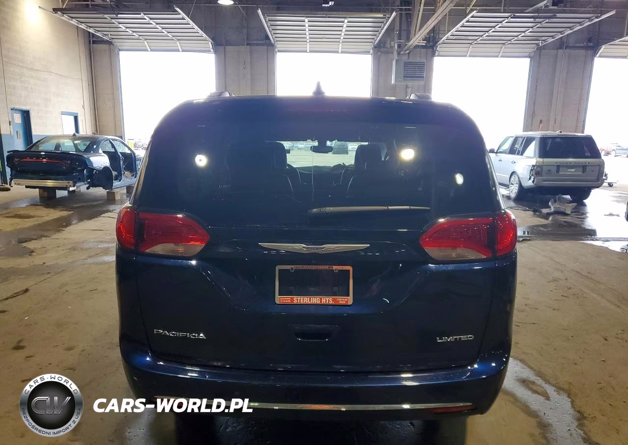 2019 Chrysler Pacifica Limited VIN:2C4RC1GG0KR679039 - 6