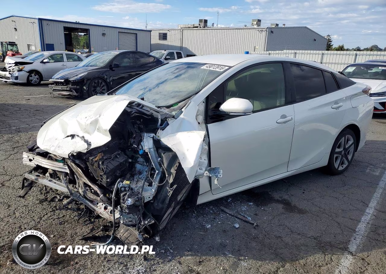 2016 Toyota Prius Three Touring