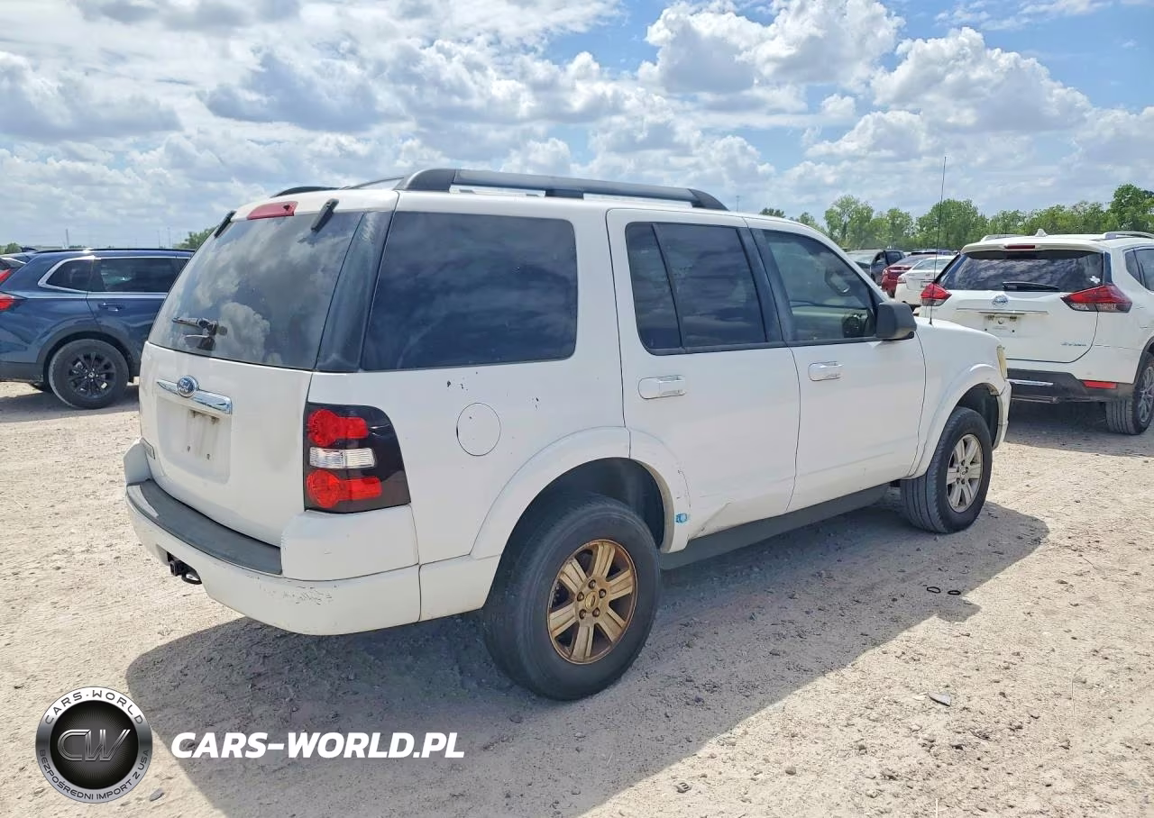 2010 Ford Explorer VIN:1FMEU6DE1AUA24171 - 3