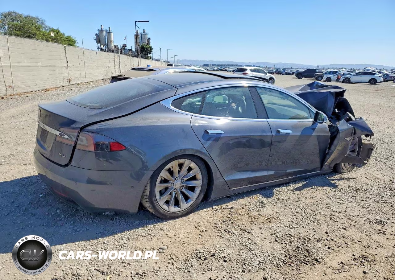 2016 Tesla Model S VIN:5YJSA1E21GF155819 - 3