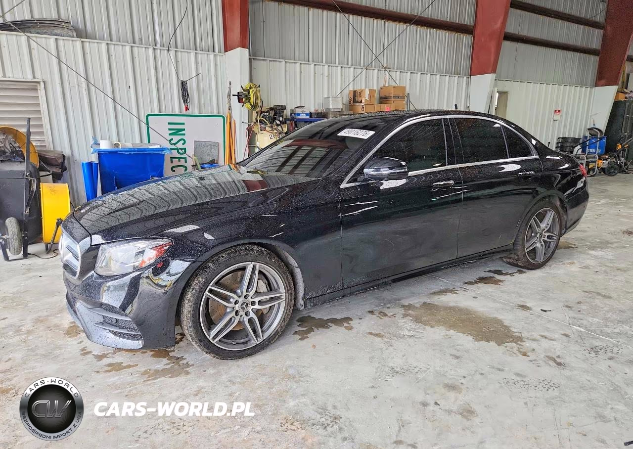 2019 Mercedes-Benz E 300 – zdjęcie 1 z 12
