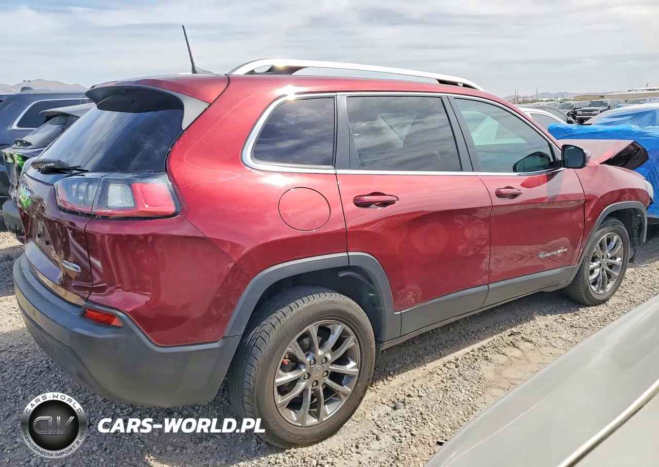 2019 Jeep Cherokee Latitude Plus VIN:1C4PJLLB7KD486196 - 3