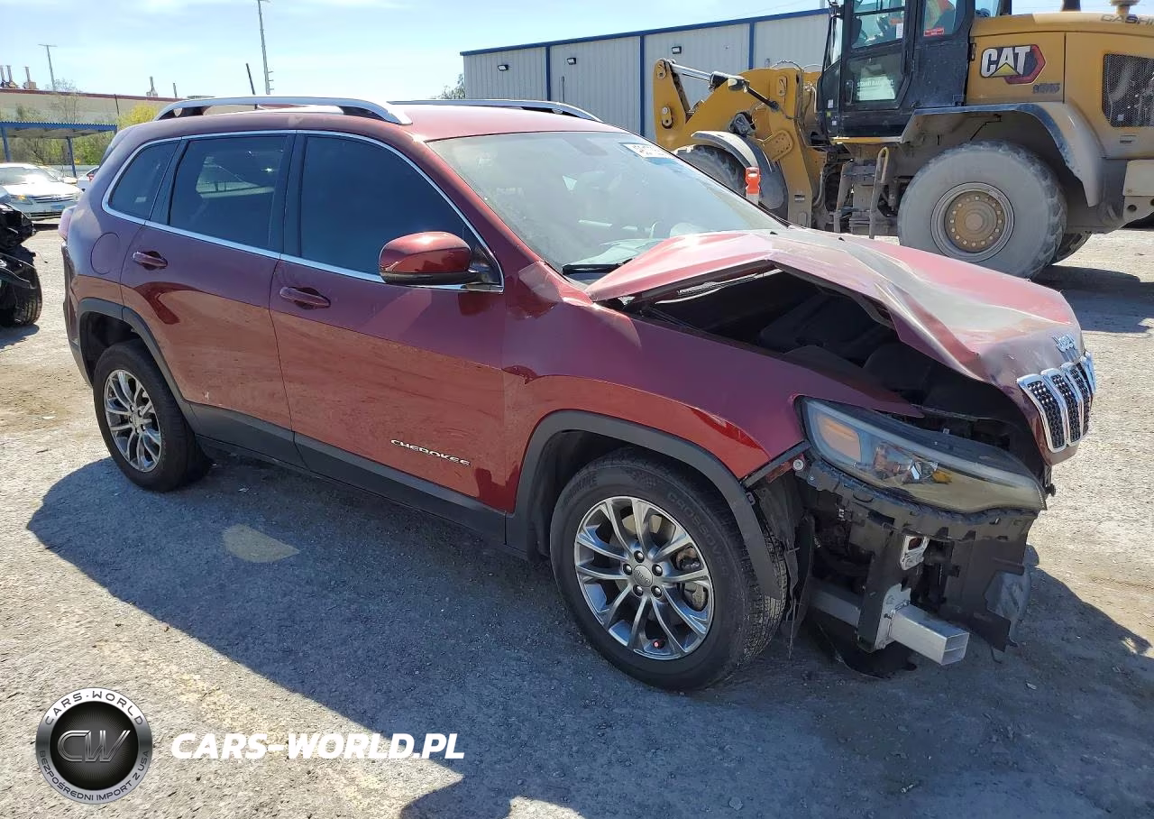 2019 Jeep Cherokee Latitude Plus VIN:1C4PJLLB7KD486196 - 4