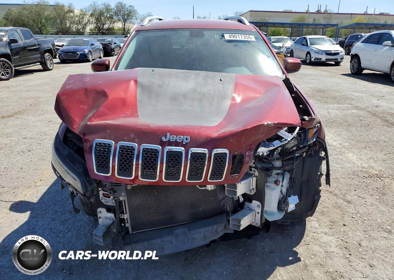 2019 Jeep Cherokee Latitude Plus VIN:1C4PJLLB7KD486196 - 5