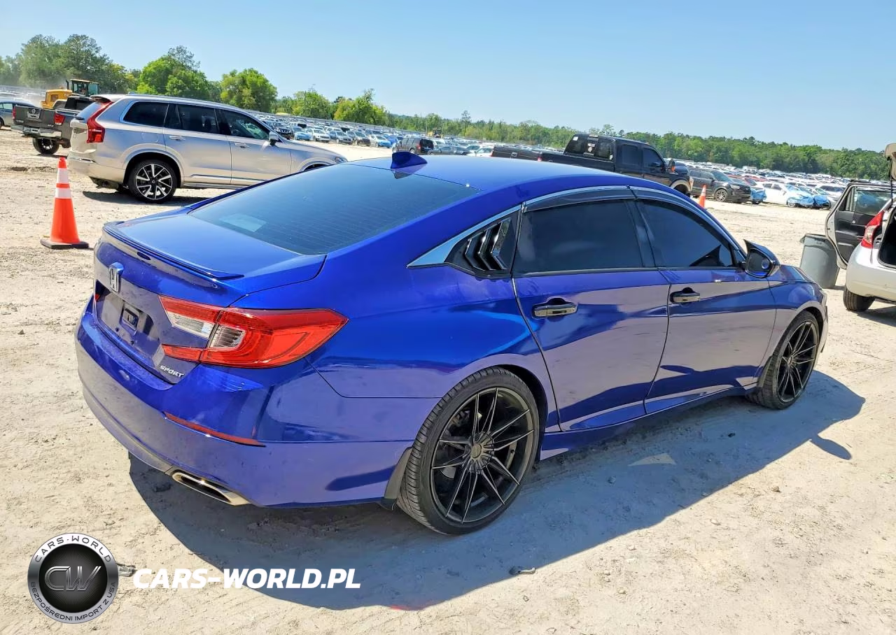 2018 Honda Accord Sport VIN:1HGCV1F33JA253932 - 3