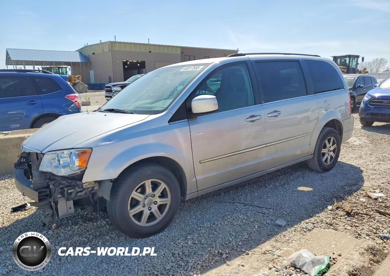 2010 Chrysler Town & Country Touring