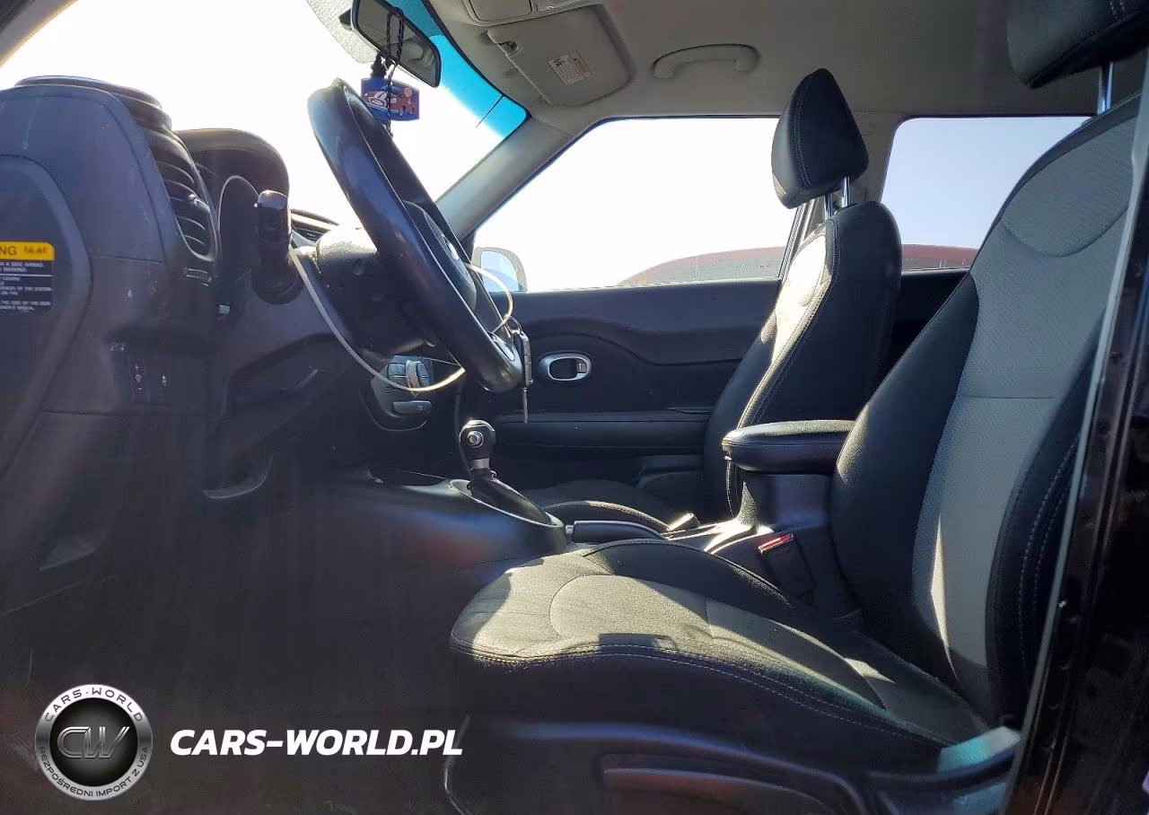 2018 Kia Soul + VIN:KNDJP3A5XJ7890981 - 7