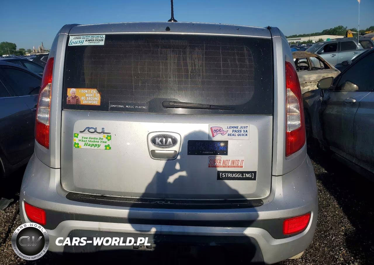 2012 Kia Soul Base VIN:KNDJT2A57C7388194 - 6