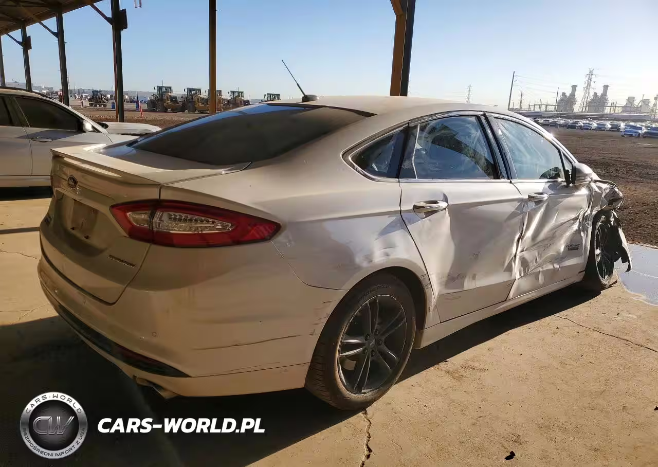 2016 Ford Fusion Titanium Phev VIN:3FA6P0SU1GR166534 - 3