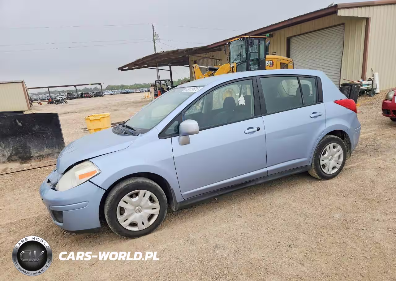 2011 Nissan Versa 1.8 S
