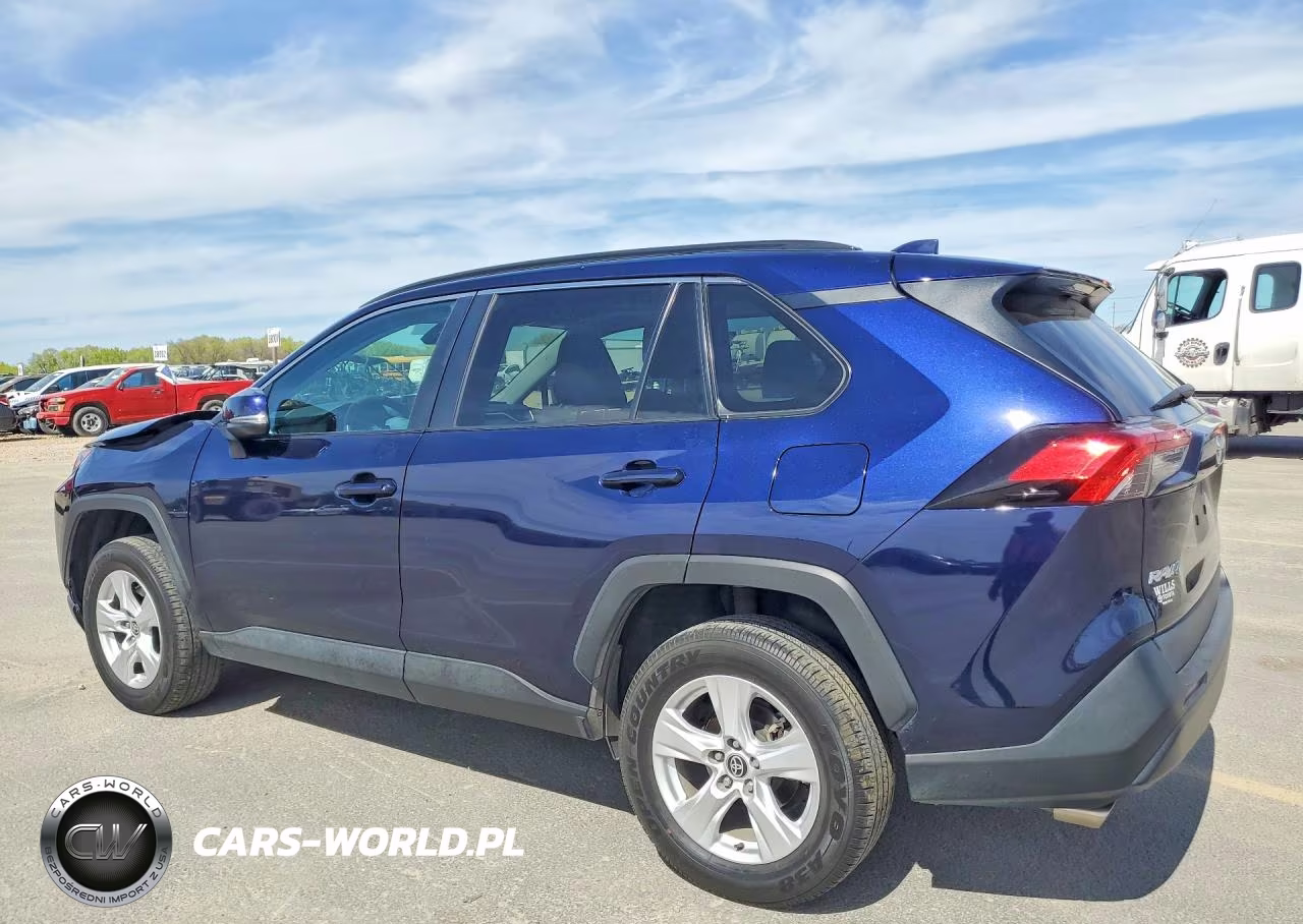 2021 Toyota Rav4 Xle VIN:2T3P1RFV9MW204753 - 2