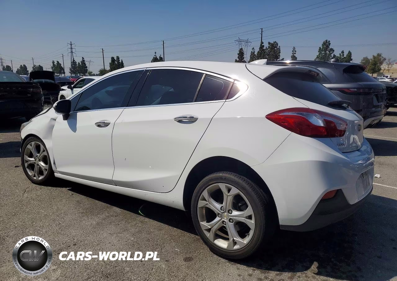 2017 Chevrolet Cruze Premier VIN:3G1BF6SM2HS594002 - 2