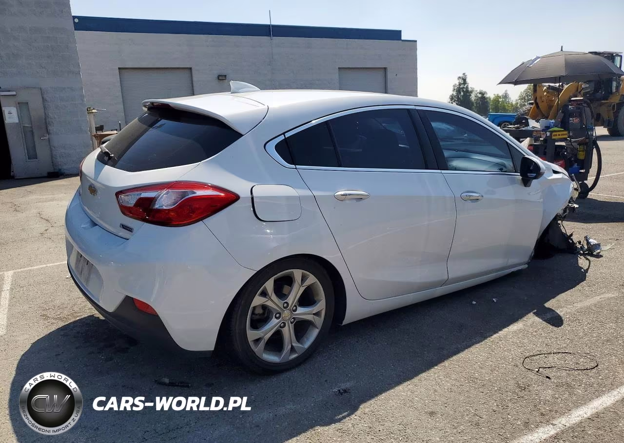 2017 Chevrolet Cruze Premier VIN:3G1BF6SM2HS594002 - 3